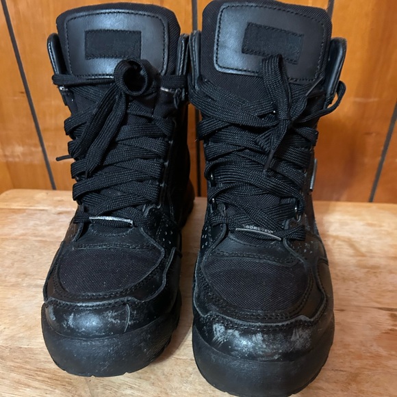 Vasque (Gore-Tex) Boots - Picture 4 of 9
